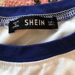 SHEIN Tops - ‘90s Graphic Tee SHEIN Tops - ‘90s Graphic Tee